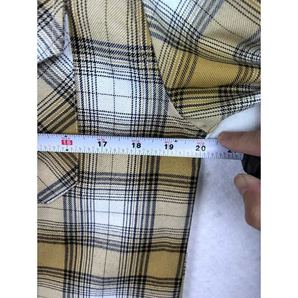 NWOT Dixxon Flannel Lager Men’s Small Tan White Black Plaid Button Up Shirt